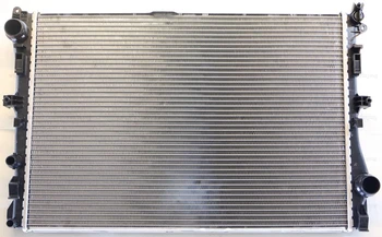 Охлаждане на радиатора на радиатора за вода за Mercedes Benz C400 V6 3.0L 2015 15